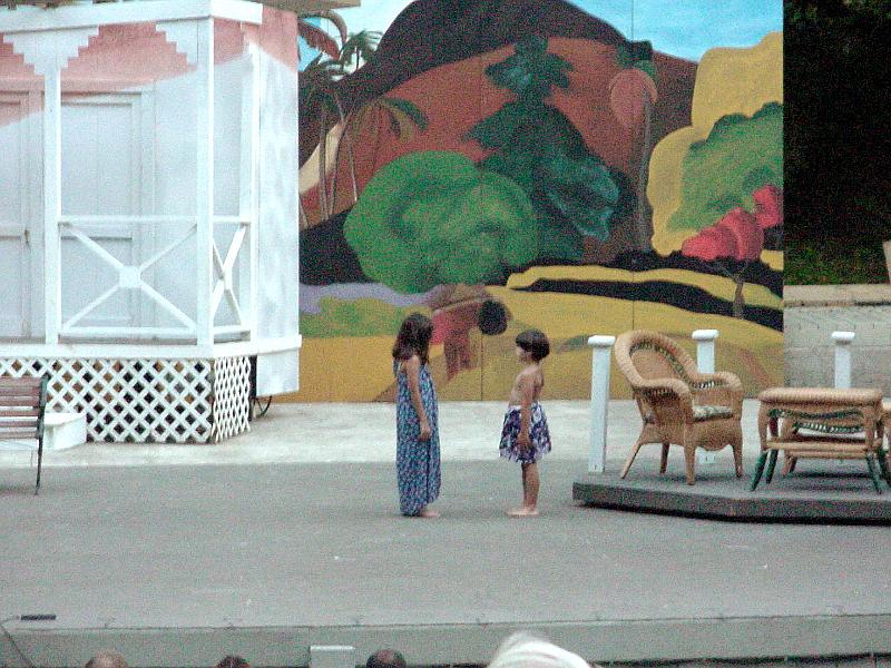 kids beginning of show.png
